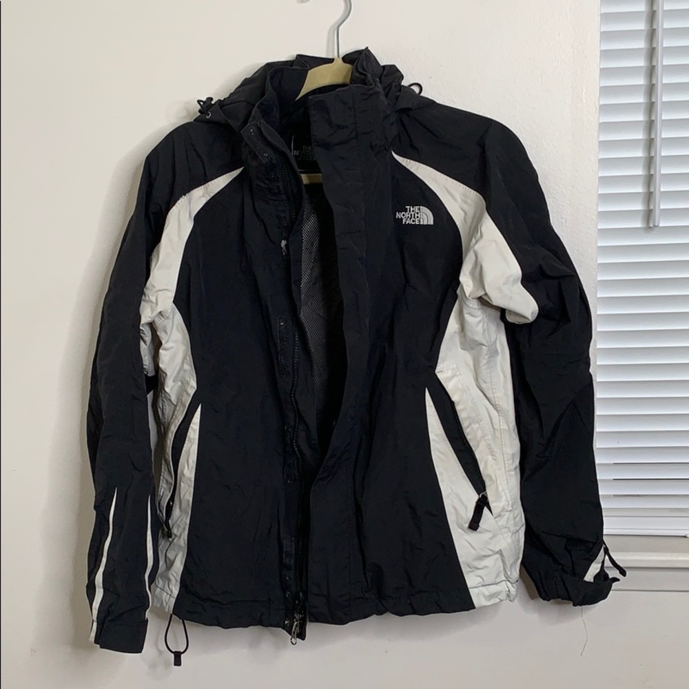 The north face ski jacket size small